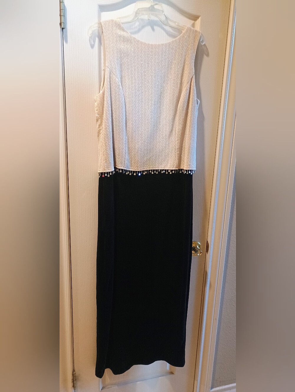 Social Circles Black Velvet White Beaded Evening Dress Sz 16 Worn Once